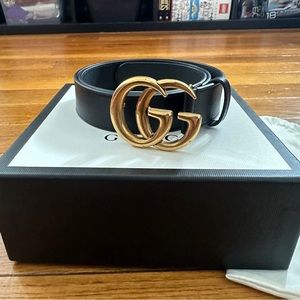 Classic Gucci Marmont wide belt